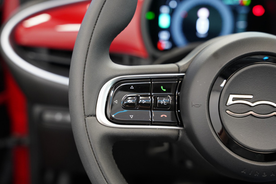 Fiat 500C Icon 42 kWh Cruise/Climate Cabrio ROSSO PASSIONE NAP!