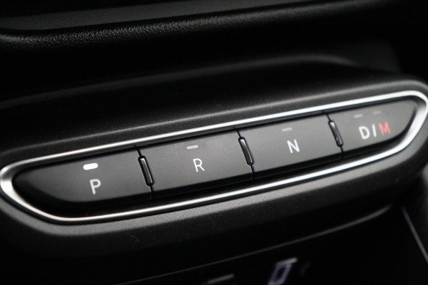 Fiat 600 1.2 Hybrid Urban | Achteruitrijcamera | Carplay | Climate control | Cruise control | Parkeersensoren