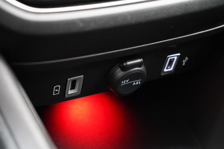 Fiat 600 1.2 Hybrid Urban | Achteruitrijcamera | Carplay | Climate control | Cruise control | Parkeersensoren