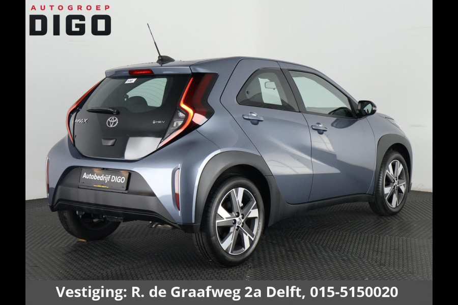 Toyota Aygo X Play | Stoelverwarming | Apple Carplay & AndroidAUTO | Camera |