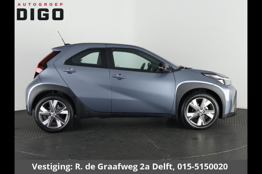 Toyota Aygo X Play | Stoelverwarming | Apple Carplay & AndroidAUTO | Camera |