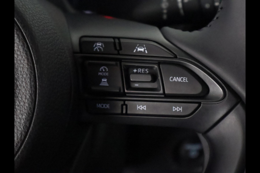 Toyota Aygo X Play | Stoelverwarming | Apple Carplay & AndroidAUTO | Camera |