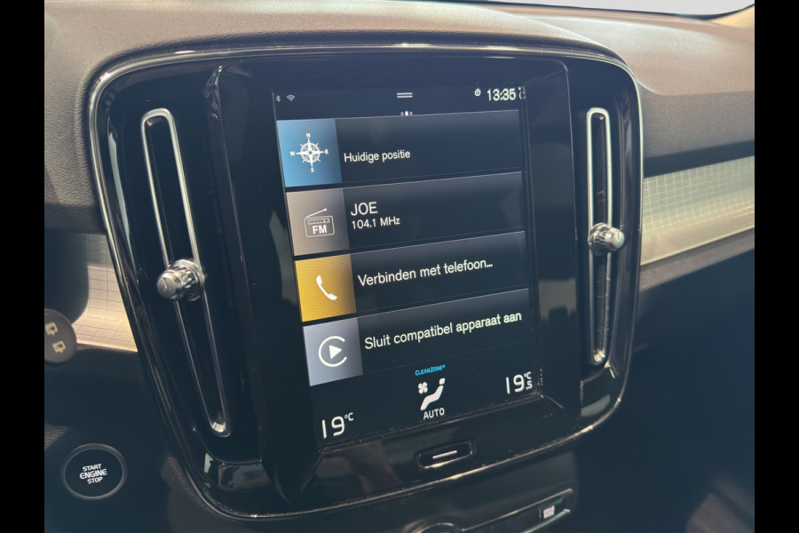 Volvo XC40 T4 Aut. Plug-in Hybrid Business Parkeercamera Panoramadak 211pk