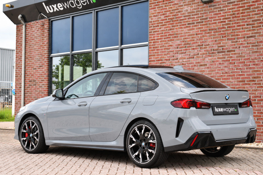 BMW 2 Serie Gran Coupé 220 M-Sport Pano ACC H/K E-zetels 360 HUD