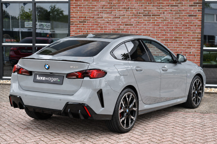 BMW 2 Serie Gran Coupé 220 M-Sport Pano ACC H/K E-zetels 360 HUD