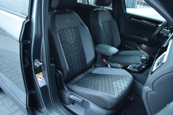 Volkswagen T-Roc 1.5 TSI DSG R-Line | Camera | Keyless | IQ-light | 17"