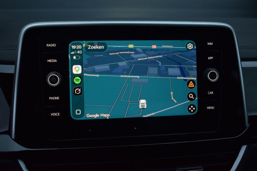 Volkswagen T-Roc 1.5 TSI DSG R-Line | Camera | Keyless | IQ-light | 17"