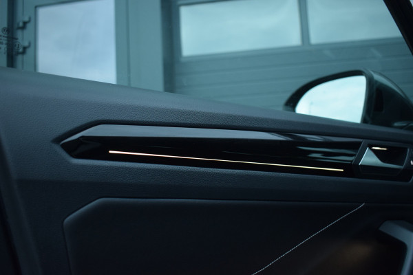 Volkswagen T-Roc 1.5 TSI DSG R-Line | Camera | Keyless | IQ-light | 17"