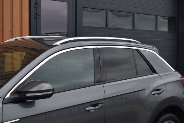 Volkswagen T-Roc 1.5 TSI DSG R-Line | Camera | Keyless | IQ-light | 17"