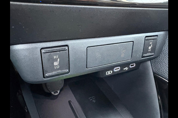 Toyota Yaris 1.5 Hybrid 130 Executive Camera/Head-up display/Parkeerhulp/Carplay-Android auto
