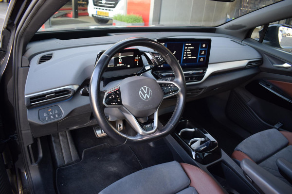 Volkswagen ID.4 First Max 77 kWh | SOH: 88,1% | Pano | HUD | 360 Cam. | Stuur- en Stoelverwarming