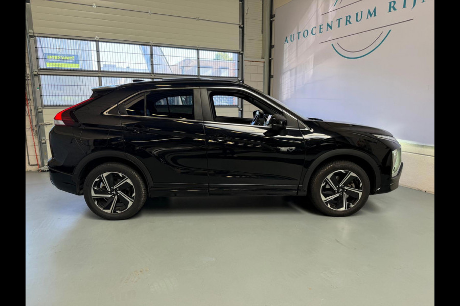 Mitsubishi Eclipse Cross 2.4 PHEV Instyle, Dealer onderhouden, Pano, Camera, Stoel/Stuurverwarming. Carplay