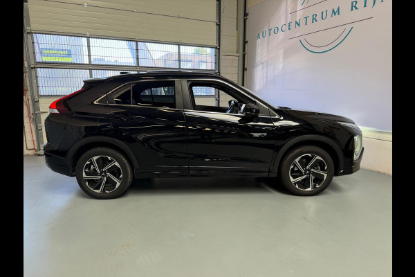 Mitsubishi Eclipse Cross 2.4 PHEV Instyle, Dealer onderhouden, Pano, Camera, Stoel/Stuurverwarming. Carplay