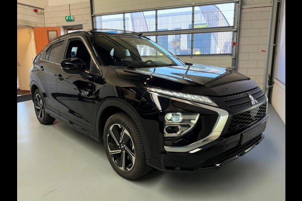 Mitsubishi Eclipse Cross 2.4 PHEV Instyle, Dealer onderhouden, Pano, Camera, Stoel/Stuurverwarming. Carplay