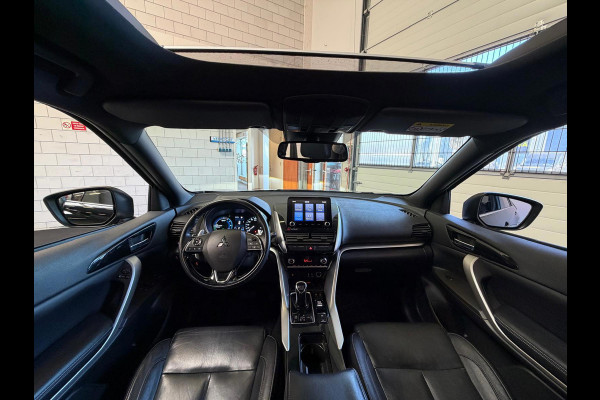 Mitsubishi Eclipse Cross 2.4 PHEV Instyle, Dealer onderhouden, Pano, Camera, Stoel/Stuurverwarming. Carplay