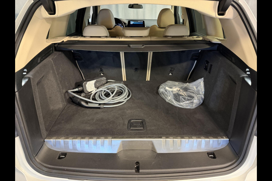 BMW X3 xDrive30e 18"/Leder/Dodehoek/Camera/Keyless/LED/Navigatie