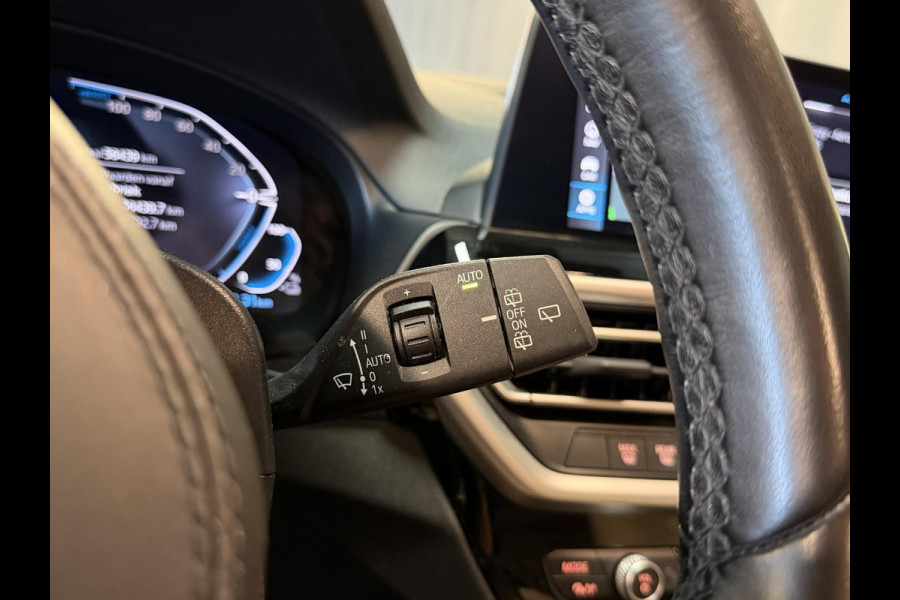BMW X3 xDrive30e 18"/Leder/Dodehoek/Camera/Keyless/LED/Navigatie
