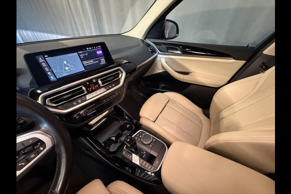 BMW X3 xDrive30e 18"/Leder/Dodehoek/Camera/Keyless/LED/Navigatie