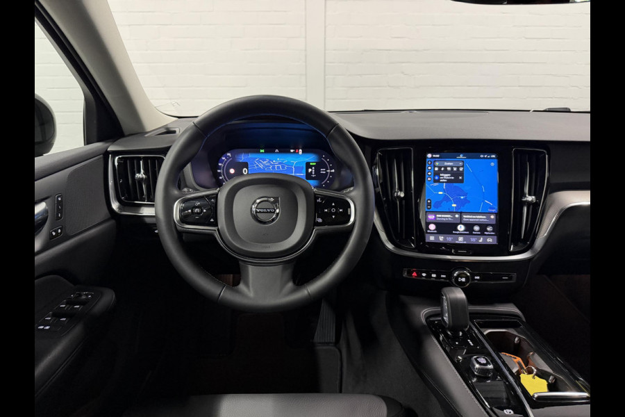 Volvo V60 2.0 T6 Plug-in hybrid AWD Plus Dark Long range | Trekhaak | Stuur-/stoelverwarming | Memory | Cruise-/climate control | Leder | Carplay