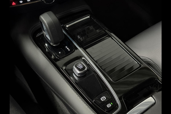 Volvo V60 2.0 T6 Plug-in hybrid AWD Plus Dark Long range | Trekhaak | Stuur-/stoelverwarming | Memory | Cruise-/climate control | Leder | Carplay