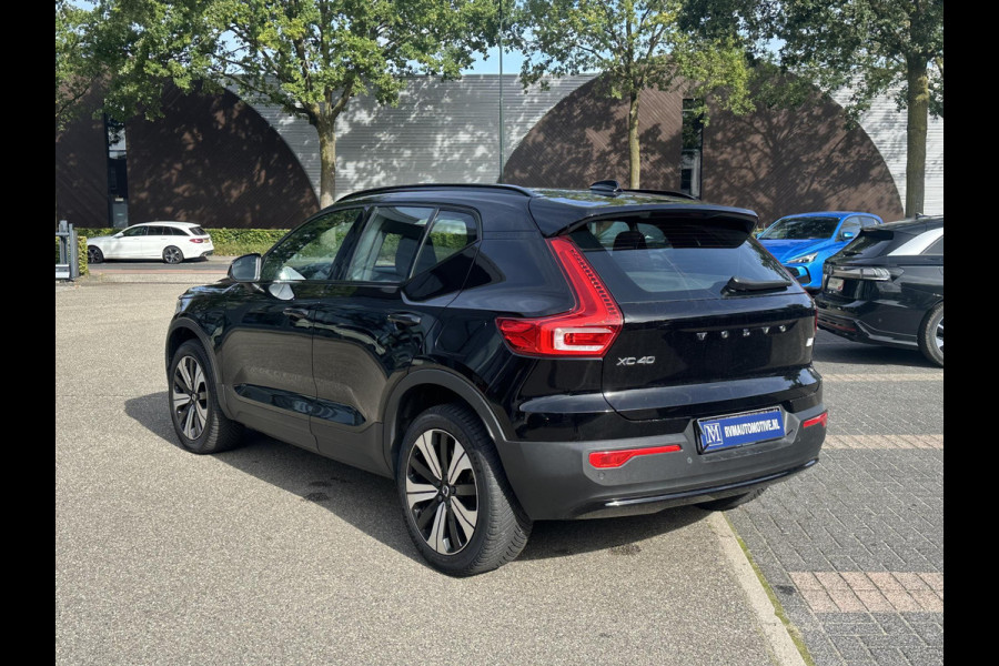 Volvo XC40 Recharge Plus 70 kWh VAN: € 32.900- VOOR: € 30.877,- UW HERFSTVOORDEEL: € 2.023-| SOH 92%|  ADAPTIVE CRUISE| ELEK. ACHTERKLEP| STOEL + STUURVERWARMING| DODE HOEK SENSOR|