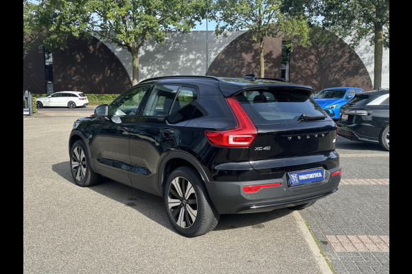 Volvo XC40 Recharge Plus 70 kWh VAN: € 32.900- VOOR: € 30.877,- UW HERFSTVOORDEEL: € 2.023-| SOH 92%|  ADAPTIVE CRUISE| ELEK. ACHTERKLEP| STOEL + STUURVERWARMING| DODE HOEK SENSOR|