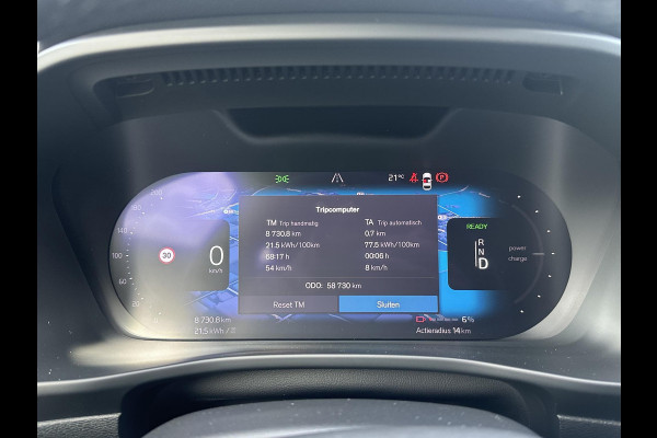 Volvo XC40 Recharge Plus 70 kWh VAN: € 32.900- VOOR: € 30.877,- UW HERFSTVOORDEEL: € 2.023-| SOH 92%|  ADAPTIVE CRUISE| ELEK. ACHTERKLEP| STOEL + STUURVERWARMING| DODE HOEK SENSOR|