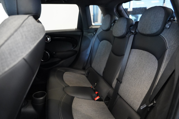 MINI 5-deurs 1.5 Cooper Chili Navigatie Full-led CruiseControl