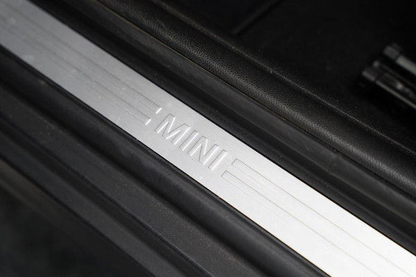 MINI 5-deurs 1.5 Cooper Chili Navigatie Full-led CruiseControl