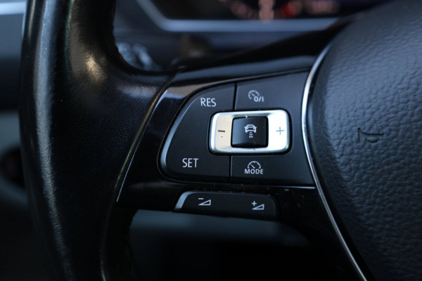 Volkswagen Tiguan 1.4 TSI ACT R-line LED/VIRTUAL/LEER+S.VERWARMING/LMV/CAM/LINE/ACC/ECC/12 MND GARANTIE!