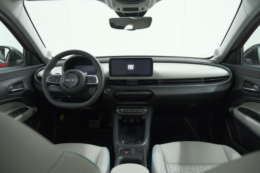 Fiat 600 1.2 Hybrid La Prima | Elektrische Achterklep | Adaptieve Cruise Control | Dodehoekdetectie | Camera