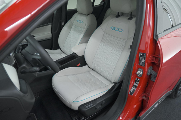 Fiat 600 1.2 Hybrid La Prima | Elektrische Achterklep | Adaptieve Cruise Control | Dodehoekdetectie | Camera