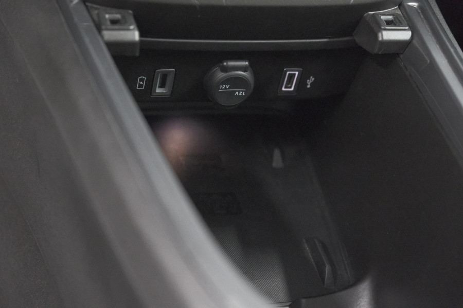 Fiat 600 1.2 Hybrid La Prima | Elektrische Achterklep | Adaptieve Cruise Control | Dodehoekdetectie | Camera