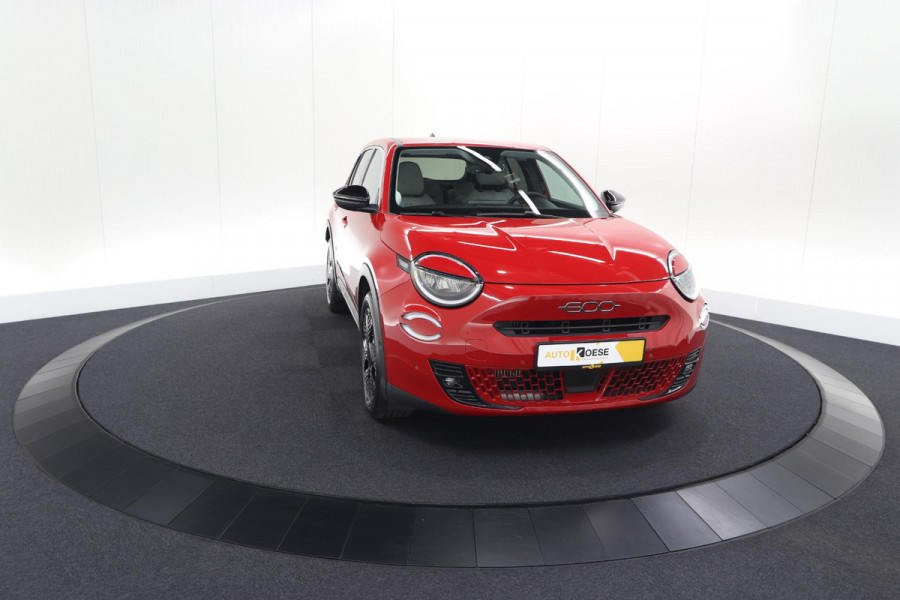 Fiat 600 1.2 Hybrid La Prima | Elektrische Achterklep | Adaptieve Cruise Control | Dodehoekdetectie | Camera