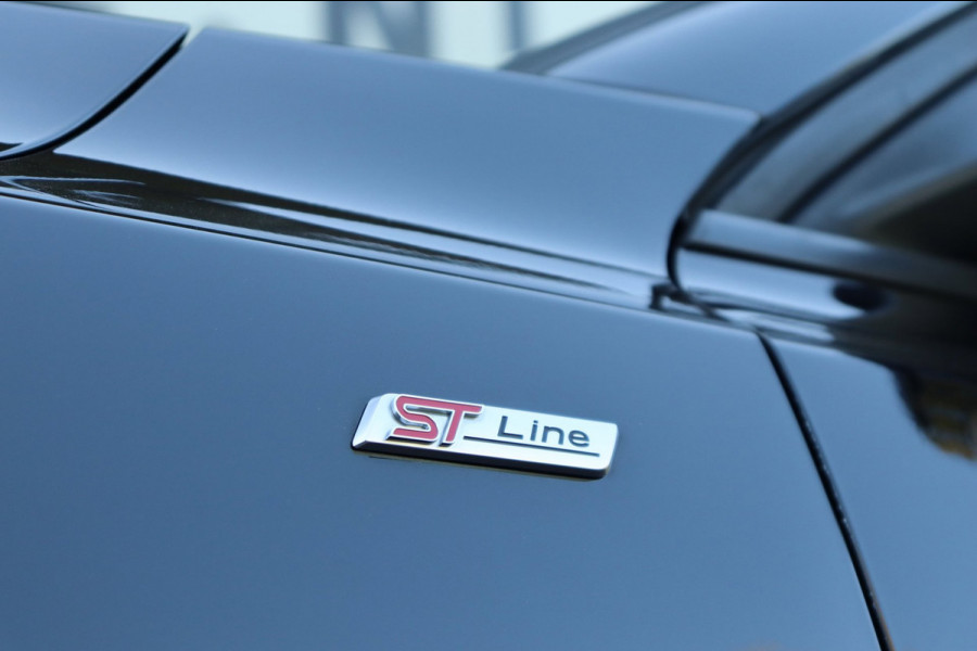Ford Focus Wagon 1.0 EcoBoost Hybrid ST Line X Org. NL camera winterpack