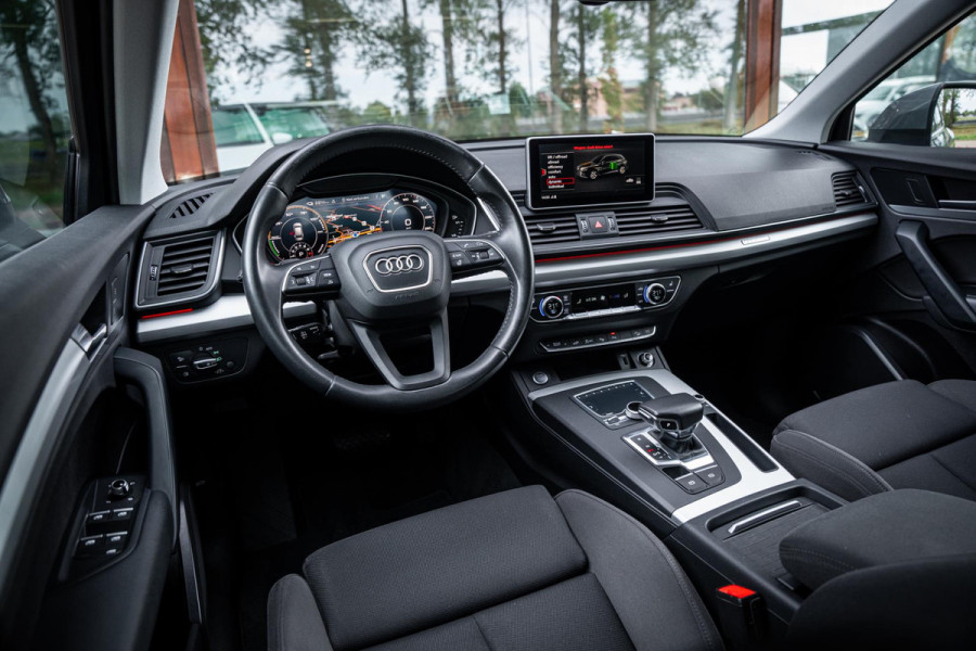 Audi Q5 50 TFSI e Quattro Pro Line | Luchtvering | Matrix LED | Inparkeersysteem | Drive select | Trekhaak | Navigatie | SoH 94% |