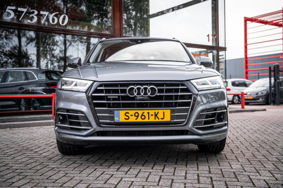 Audi Q5 50 TFSI e Quattro Pro Line | Luchtvering | Matrix LED | Inparkeersysteem | Drive select | Trekhaak | Navigatie | SoH 94% |