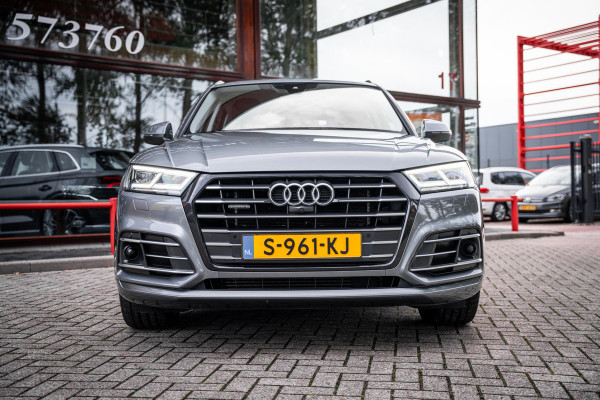 Audi Q5 50 TFSI e Quattro Pro Line | Luchtvering | Matrix LED | Inparkeersysteem | Drive select | Trekhaak | Navigatie | SoH 94% |