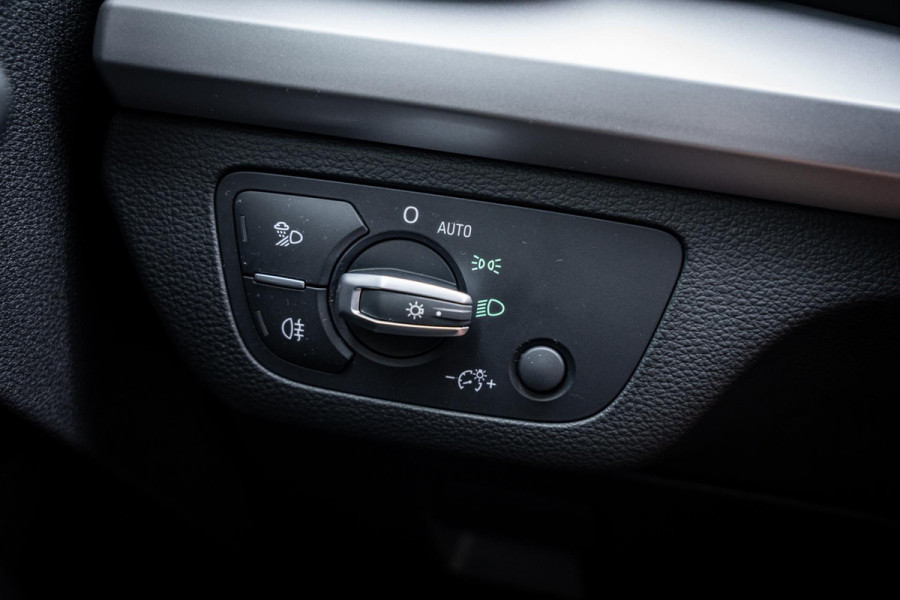 Audi Q5 50 TFSI e Quattro Pro Line | Luchtvering | Matrix LED | Inparkeersysteem | Drive select | Trekhaak | Navigatie | SoH 94% |