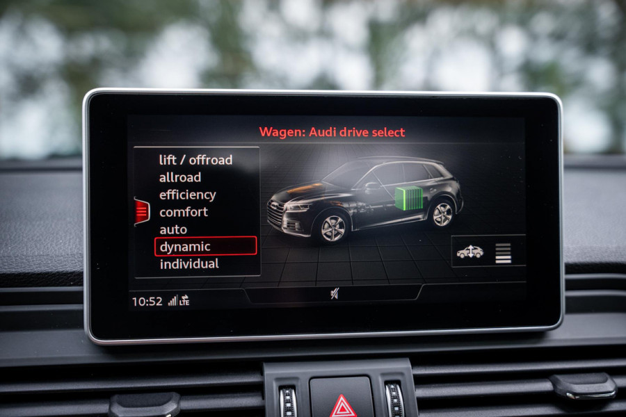 Audi Q5 50 TFSI e Quattro Pro Line | Luchtvering | Matrix LED | Inparkeersysteem | Drive select | Trekhaak | Navigatie | SoH 94% |