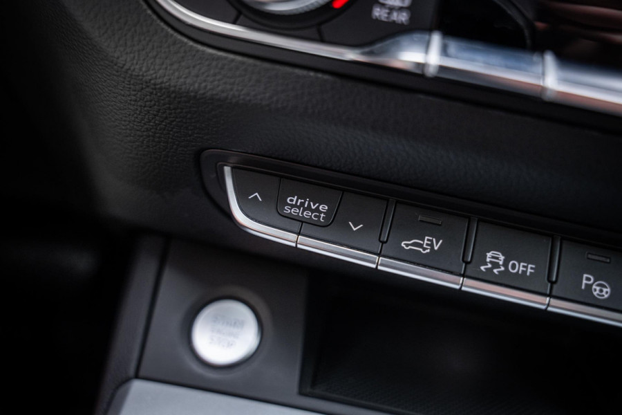 Audi Q5 50 TFSI e Quattro Pro Line | Luchtvering | Matrix LED | Inparkeersysteem | Drive select | Trekhaak | Navigatie | SoH 94% |