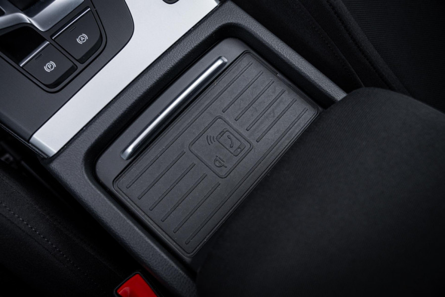 Audi Q5 50 TFSI e Quattro Pro Line | Luchtvering | Matrix LED | Inparkeersysteem | Drive select | Trekhaak | Navigatie | SoH 94% |