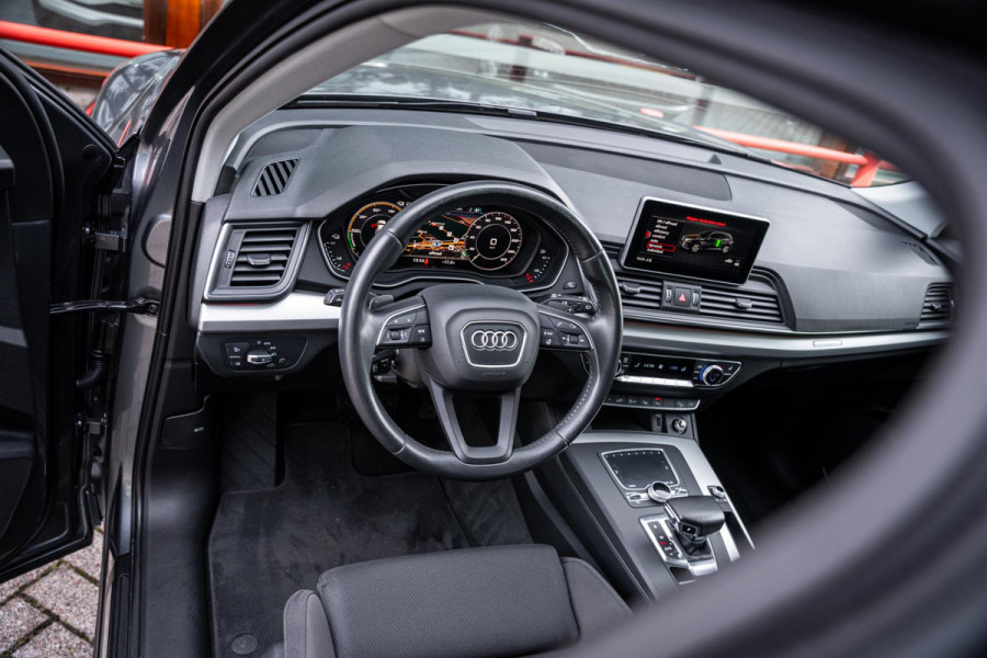 Audi Q5 50 TFSI e Quattro Pro Line | Luchtvering | Matrix LED | Inparkeersysteem | Drive select | Trekhaak | Navigatie | SoH 94% |