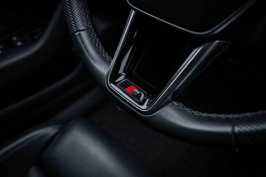 Audi A6 Avant 55 TFSI E quattro Competition S-line | Panoramadak| Stuur, stoelverwarming | Memory Seats |Leder| Appconnect|