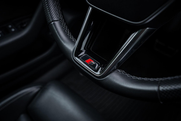 Audi A6 Avant 55 TFSI E quattro Competition S-line | Panoramadak| Stuur, stoelverwarming | Memory Seats |Leder| Appconnect|