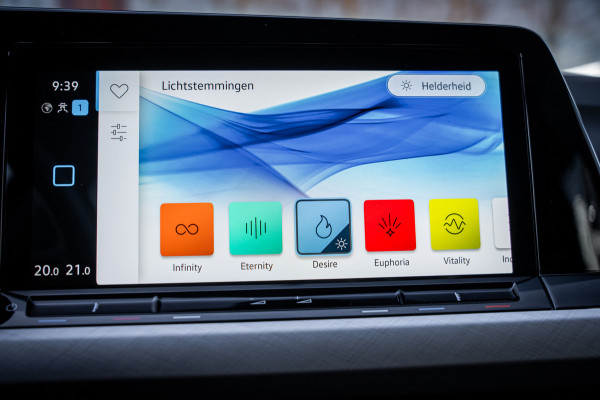 Volkswagen Golf Variant 1.5 eTSI Life Business | Automaat | navigatie | Adaptieve cruise control | App-Connect | camera |