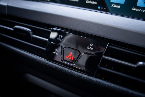 Volkswagen Golf Variant 1.5 eTSI Life Business | Automaat | navigatie | Adaptieve cruise control | App-Connect | camera |