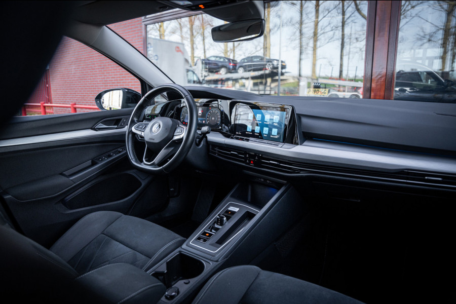 Volkswagen Golf Variant 1.5 eTSI Life Business | Automaat | navigatie | Adaptieve cruise control | App-Connect | camera |
