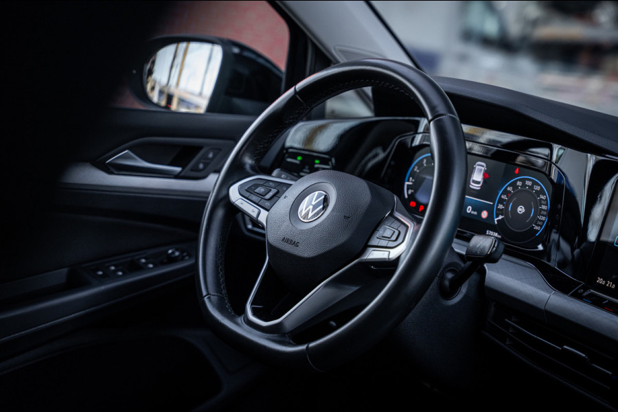Volkswagen Golf Variant 1.5 eTSI Life Business | Automaat | navigatie | Adaptieve cruise control | App-Connect | camera |