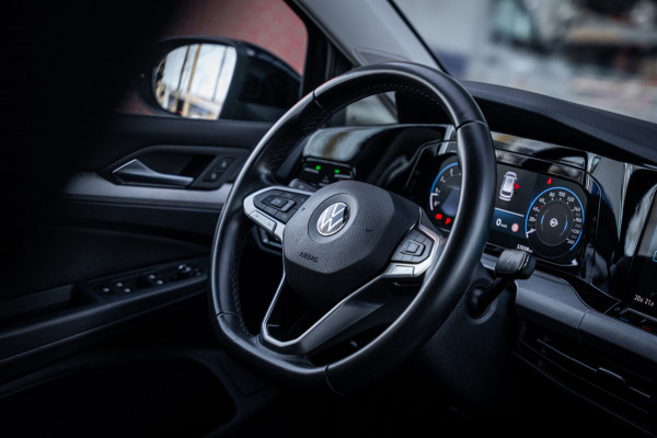 Volkswagen Golf Variant 1.5 eTSI Life Business | Automaat | navigatie | Adaptieve cruise control | App-Connect | camera |